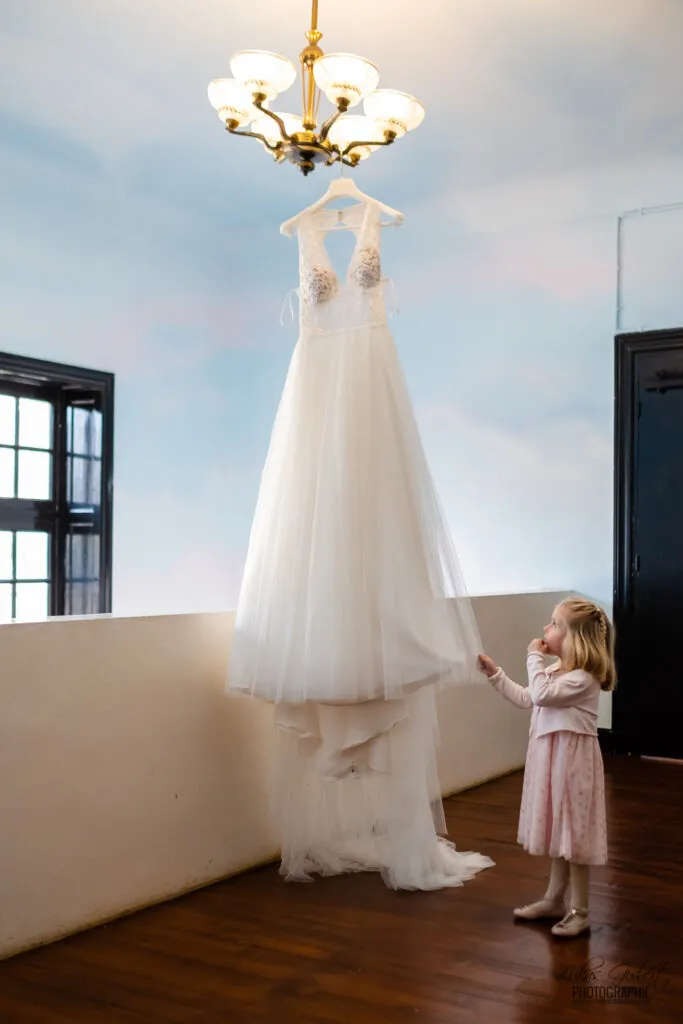 Photos de mariage Pays Basque & Landes Photographe de mariage au Pays Basque et dans les Landes Robe fille