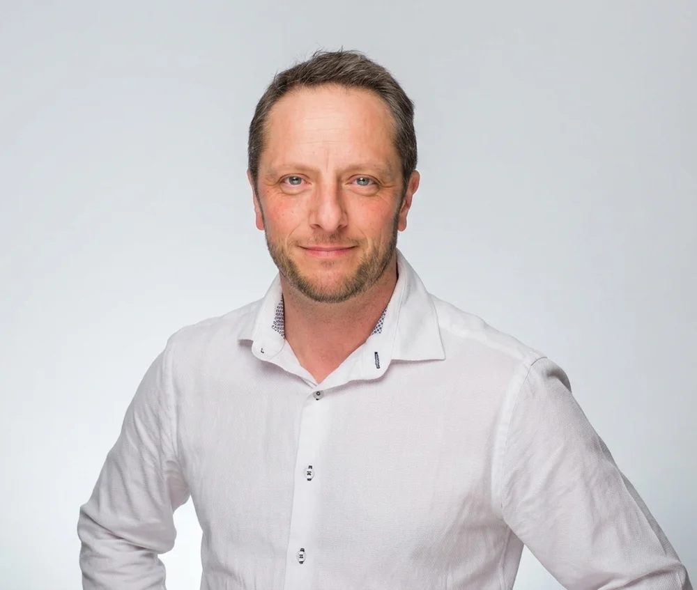 Portrait de Lukas Gisbert, photographe