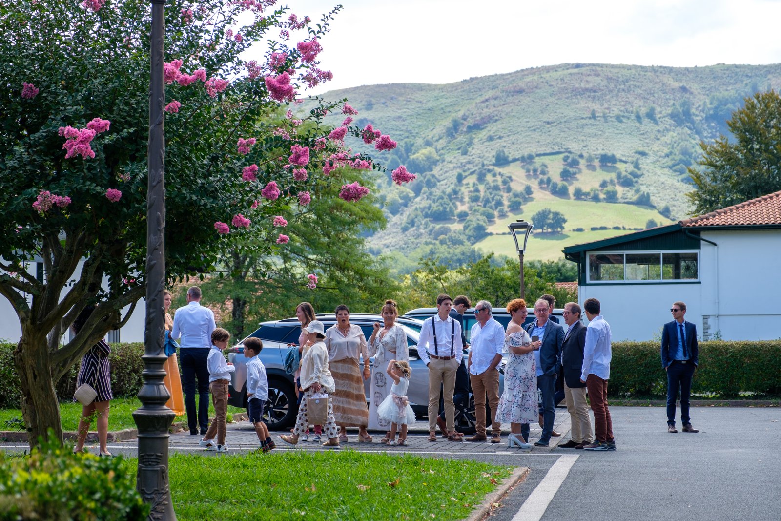 Reportages de mariage Pays Basque & Landes Les proches réunis avant le mariage d’Amanda et Rémi