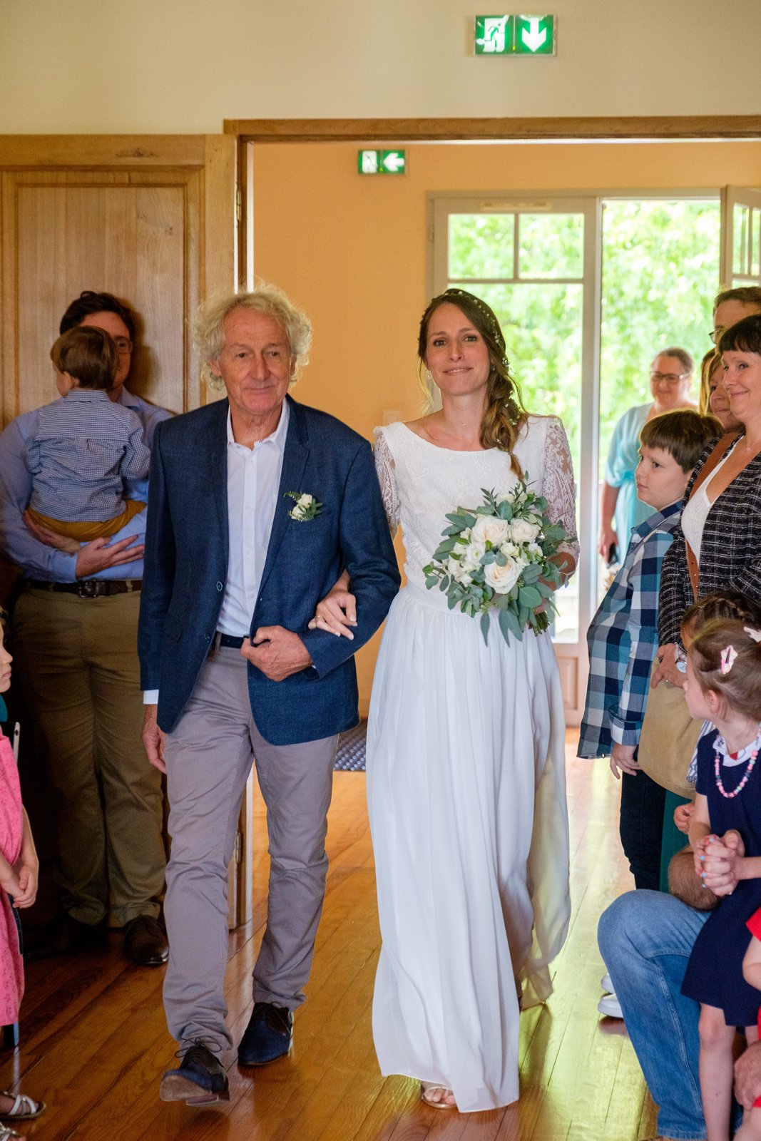 Reportages de mariage Pays Basque & Landes Amanda et Rémi pendant leur cérémonie civile